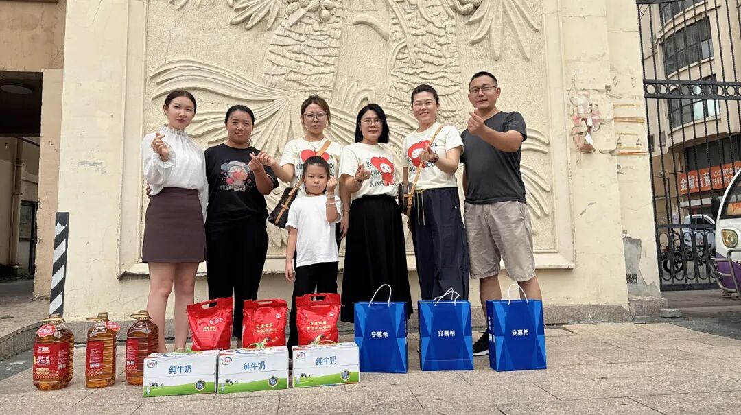 鼎校百城公益计划丨精准帮扶孤困儿童，临沂城市服务中心公益走访暖人心