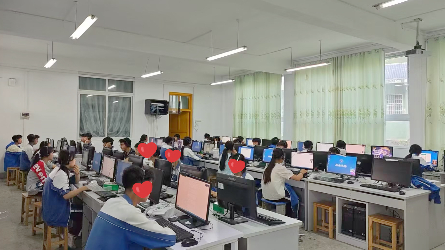 助学有温度，感恩有回响｜一封封感谢信，见证爱与成长的双向奔赴